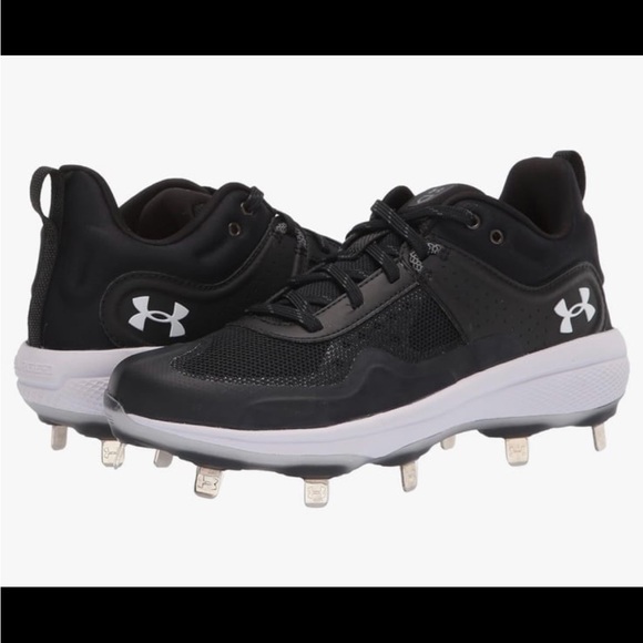 Underarmour women’s cleats softball shoes size 7 - Picture 7 of 7